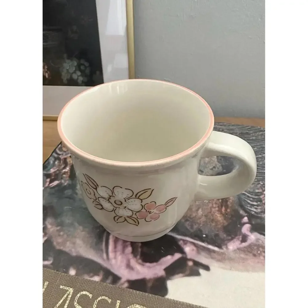 N/A vintage chantilly